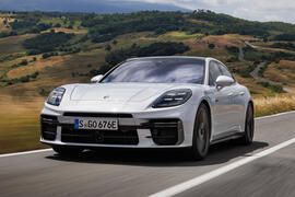 Porsche Panamera Turbo S E Hybrid front quarter tracking