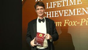 William Fox-Pitt holds his trophy after receiving the Horse & Hound Lifetime Achievement award 2024.