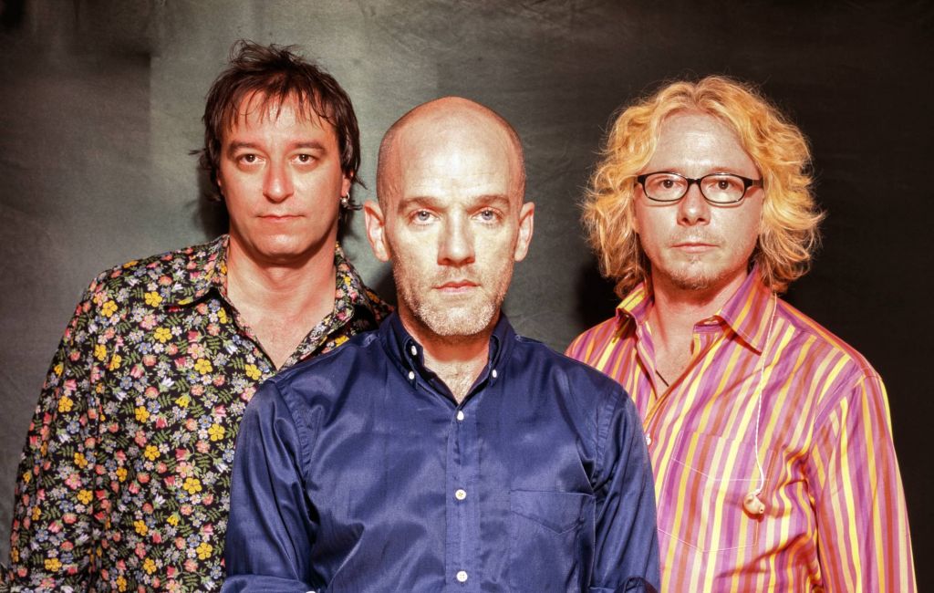 American rock band REM, circa 2000; they are (L-R) lead guitarist Peter Buck, lead singer Michael Stipe and bassist Mike Mills. (Photo by Tim Roney/Hulton Archive/Getty Images)