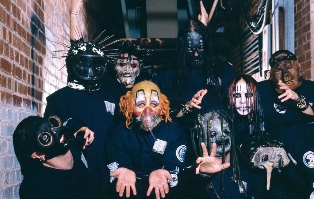 USA Photo of SLIPKNOT, 2000. (Photo by Mick Hutson/Redferns)