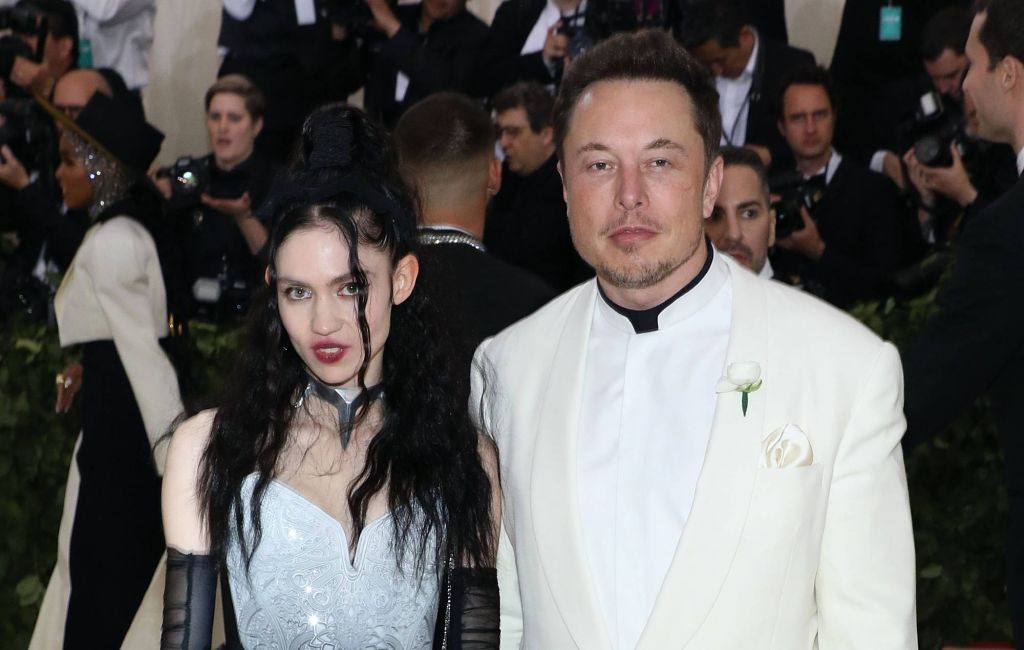 Grimes and Elon Musk attend "Heavenly Bodies: Fashion & the Catholic Imagination", the 2018 Costume Institute Benefit at Metropolitan Museum of Art on May 7, 2018 in New York City. (Photo by Taylor Hill/Getty Images)