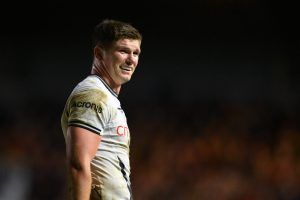 cheer for Owen Farrell