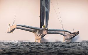 jules-verne-trophy-contenders-2020-edmond-de-rothschild-bow-running-shot-credit-Eloi-Stichelbaut-polaRYSE-Gitana