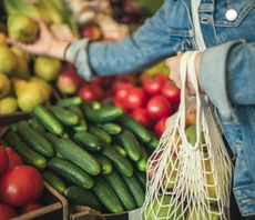 UK retail sales beat expectations with 1% rise in August