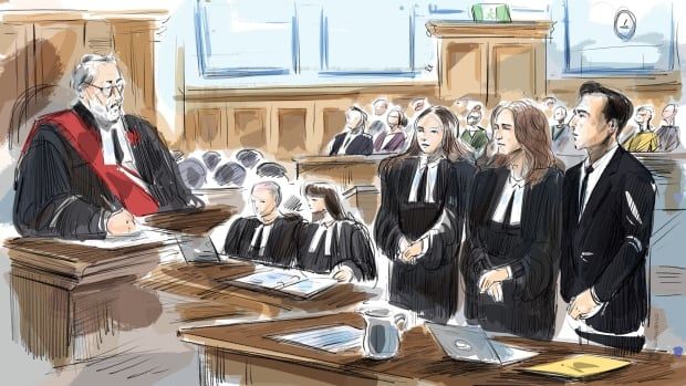 A courtroom sketch of a seated individual in judicial robes and three standing individuals is shown. 