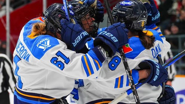 Blayre Turnbull's winning goal in the third period gave Toronto a win defeating its cross province rivals Ottawa 4-2 in PWHL action Tuesday ni