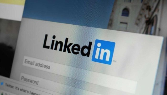 Top 10 essential LinkedIn strategies to land your dream job