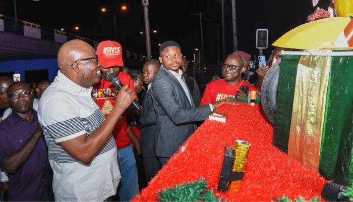 Its ‘Light Up Port Harcourt’ despite harsh economy as Nigerians gear up for happy Christmas celebration