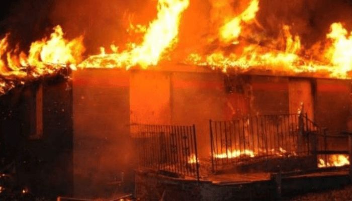 Fire razes Edo market months after fatal windstorm