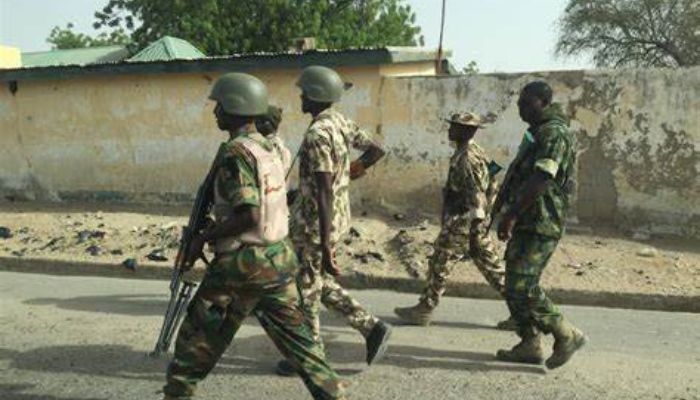 Army arrests gunrunner, recovers submachine gun in Taraba