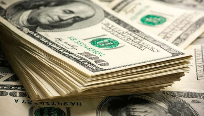 Dollar crashes to N1,200 on black market after CBN reviews BDCs’ rate