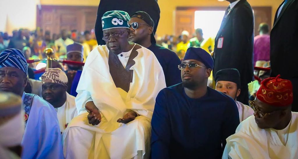 President Tinubu observes Jumat service at Lekki Central Mosque