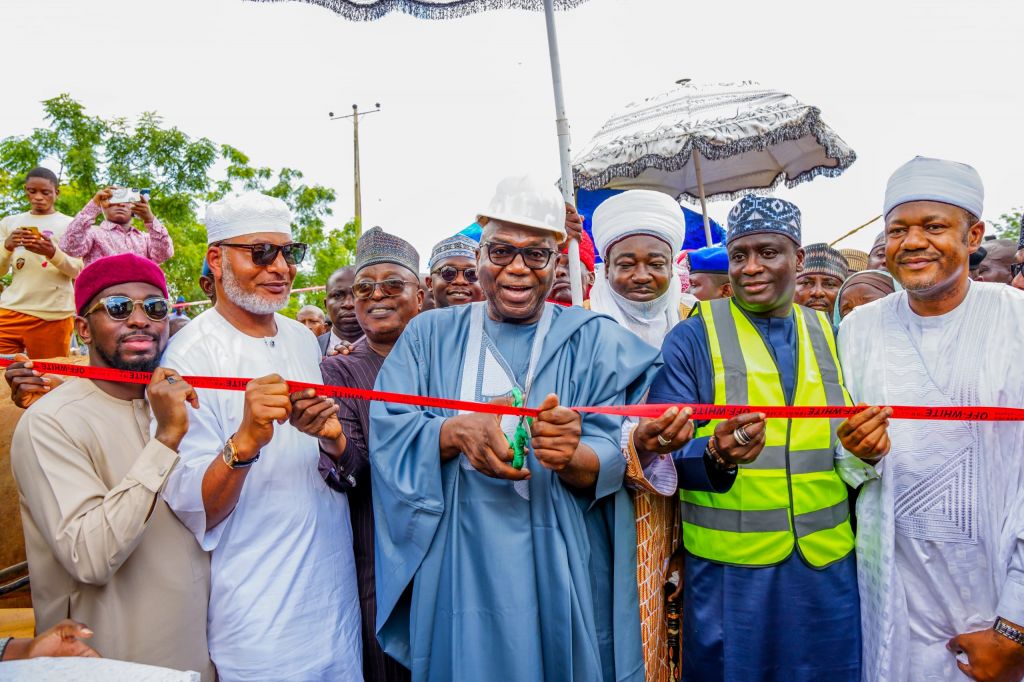 L-R: Commissioner for Works and Transport Hon. Abdulquawiy Olododo; Senator Saliu Mustapha; Senator Lola Ashiru; Kwara State Governor AbdulRahman AbdulRazaq (CON); Etsu Patigi Alhaji Ibrahim Umar Bologi; Speaker Kwara State House of Assembly Rt. Hon Yakubu Salihu Danladi; and Grand Kadi Sharia Court of Appeal Justice Abdulateef Kamaldeen; during the flag-off ceremony of the construction/rehabilitation/upgrading of 209.77KM rural roads, in the state, on Monday.