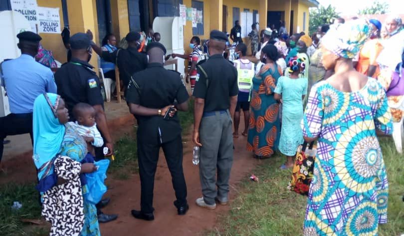 Voters in Ondo on queue