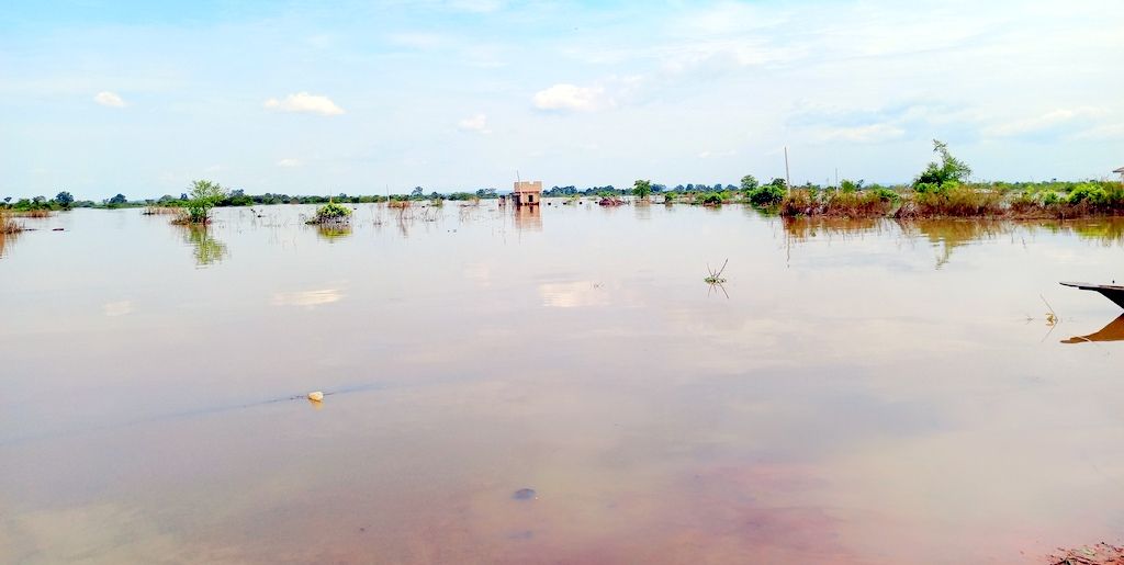 Flooded Community used to illustrate the story