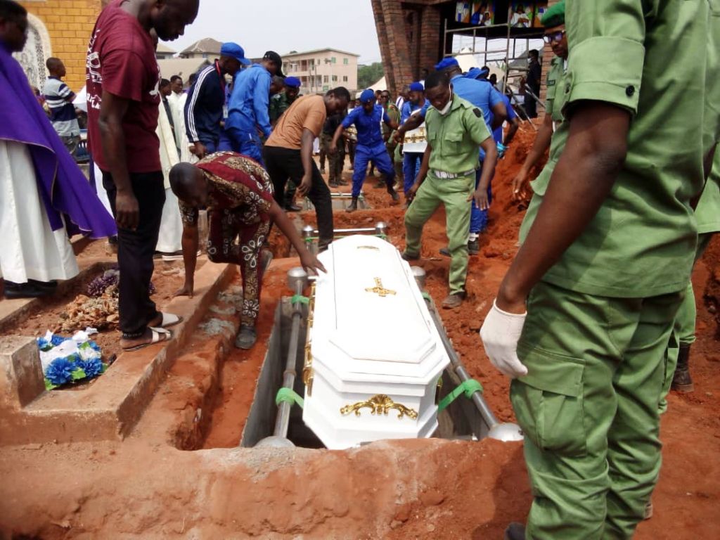 Remains of slain Rev Fr Tobias Okonkwo being buried Photo credit Punch newspsper