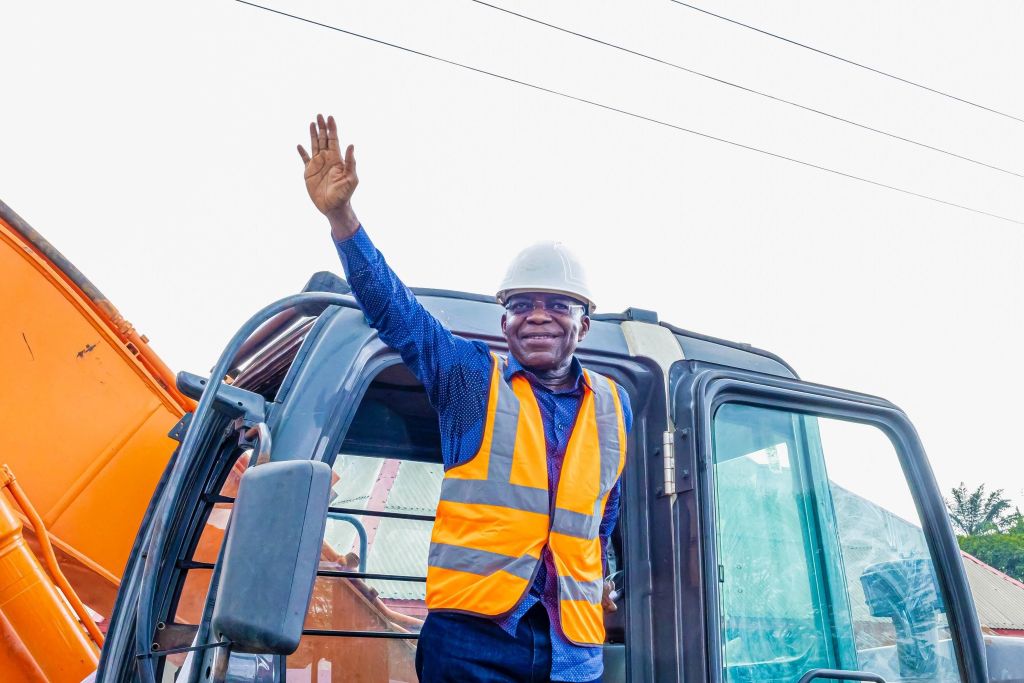 Gov Otti flags off reconstruction of 11.1 km Obehie - Umudobia - Owaza Road in Ukwa West Local Government Area of Abia State