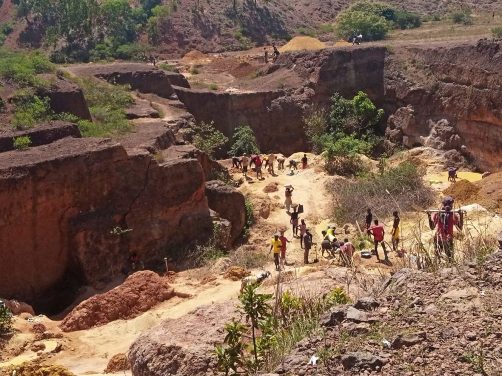 Mining site used to illustrate a story