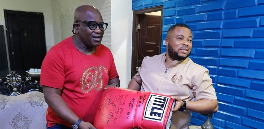 King Ateke Tom, Amanyanagbo of Okochiri kingdom has given his royal blessings for the December 7 boxing event in Port Harcourt