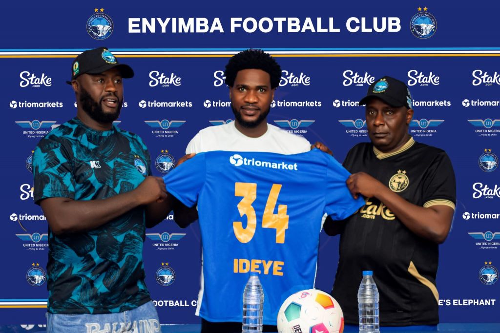 Enyimba unveil ex-Super Eagles striker Brown Ideye (PHOTO CREDIT: Enyimba FC on X)