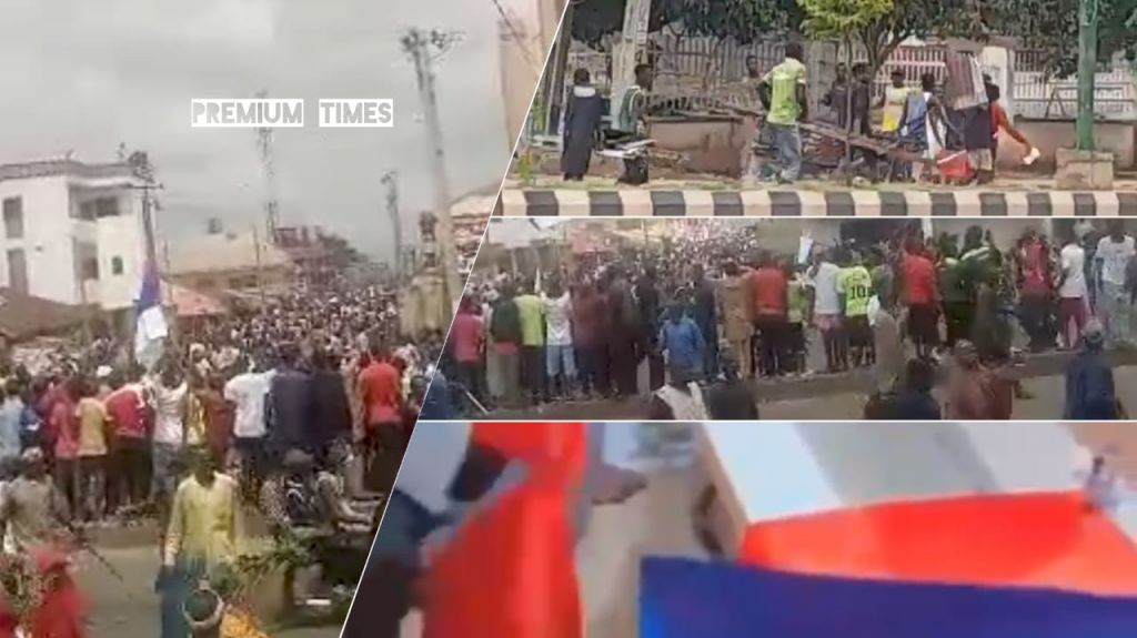 Kaduna protesters with Russian flags