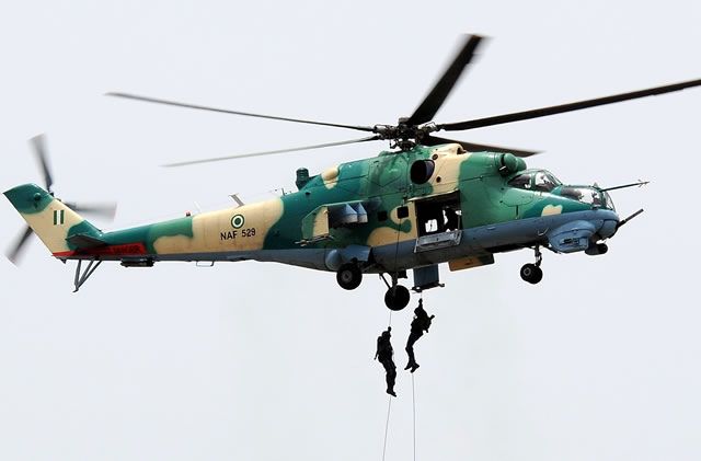 Nigerian Air Force airlifts aid to flood-hit Maiduguri residents[Punch]