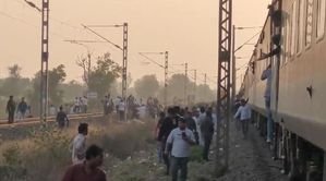 Jalgaon: Nearly 10 passengers die as they jump from train amid fire rumour, hit by another train