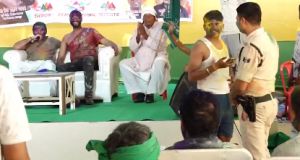 Watch video: Tej Pratap Yadav tells cop ‘perform thumka or face suspension’