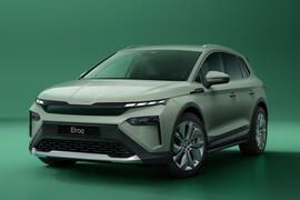 Skoda Elroq front three quarters 1