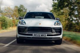 porsche macan t 005 tracking front