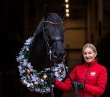 Polish rider Sandra Sysojeva with her Paris Olympic ride Maxima Bella