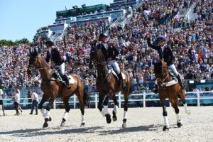 Lap of honour for the British team at the Paris Olympics