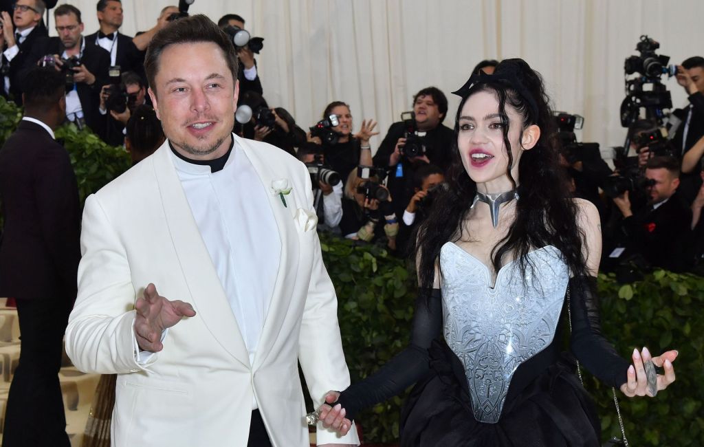 Elon Musk and Grimes arrive for the 2018 Met Gala