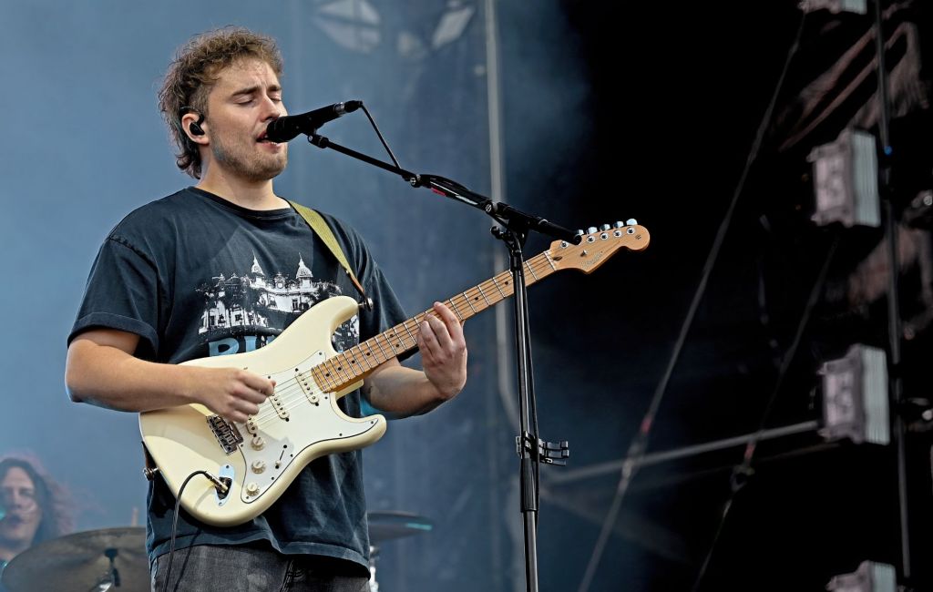 Sam Fender performs live