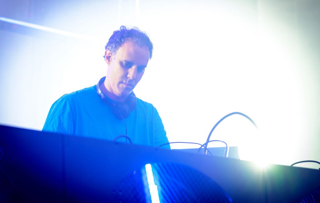 Four Tet live