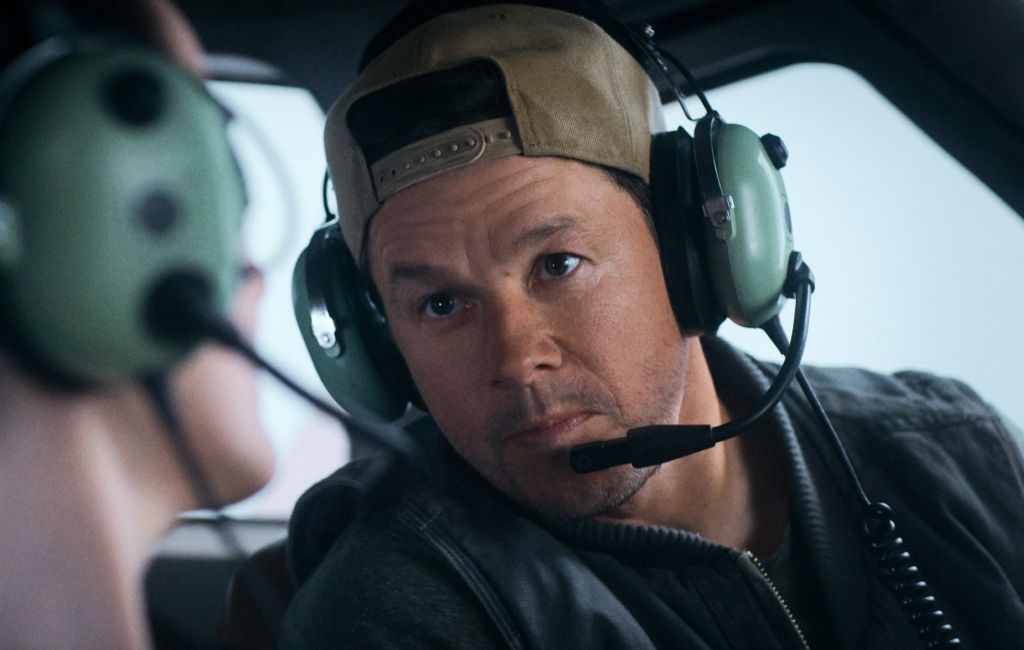 Mark Wahlberg Flight Risk