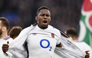 After singing the national anthem, England captain Maro Itoje gets ready to kick off against Australia in the 2024 Autumn Nations Series