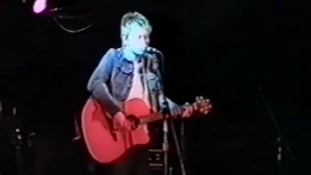 "We found this VHS tape of Thom performing at the Horseshoe Tavern, Toronto in 1995," Radiohead wrote on its Instagram page on Friday.