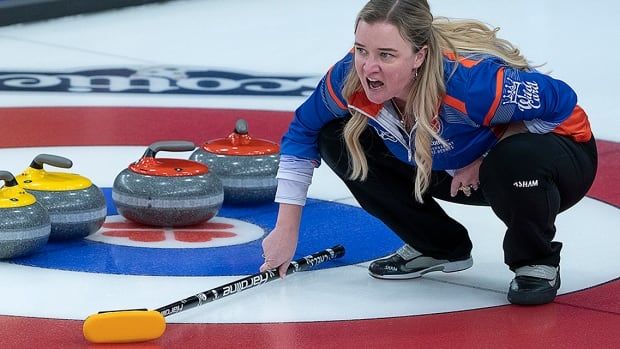 Wild Card 2 skip Chelsea Carey directs the sweep as they play Prince Edward Island at the Scotties Tournament of Hearts at Fort William Gardens in Thunder Bay, Ont. on Feb. 2, 2022. 