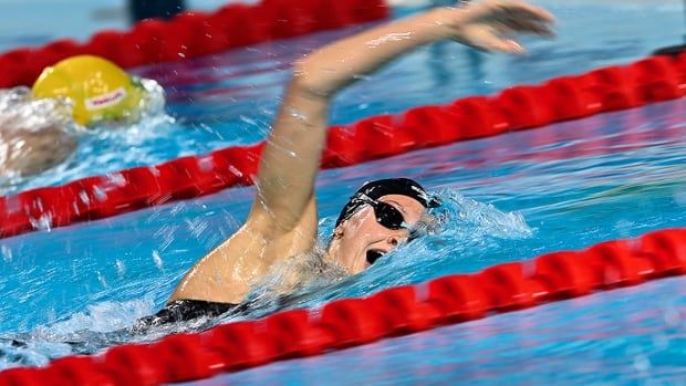 Canadian swimmer Summer McIntosh races the women's 400-metre freestyle heats at world short course championships in Budapest, Hungary on Dec. 10, 2024. 