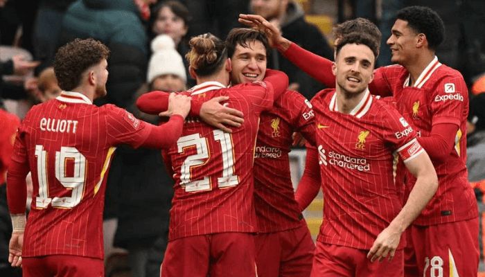 FA Cup: Chiesa records first Liverpool goal in four goals cruise over Accrington