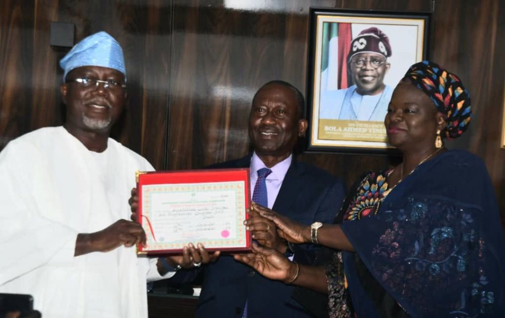 L-R, Lucky Aiyedatiwa, governor Ondo State, Kunle Ajayi, commissioner INEC and supervisor commissioner in charge of Ondo Governirship Election and Toyin Babalola, REC Ondo State INEC during the presentation of certificate of return to the Governor elect in Abuja.