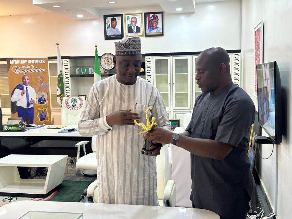 Ibrahim Gusau, President of NFF (Left) and Shina Philips, President of the Nigeria Pitch Awards