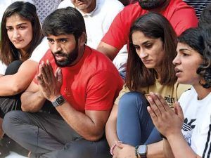 Wrestler protest - Bajrang Punia - Vinesh Phogat - Sakshi Malik