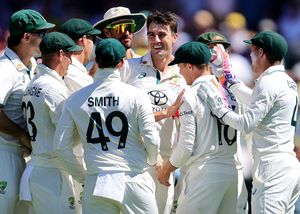 Australia thrash India by 10 wickets, level series 1-1