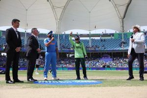 Champions Trophy: Pakistan opt to bat against India