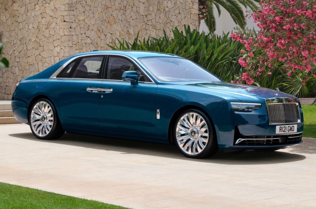 2025 Rolls-Royce Ghost front