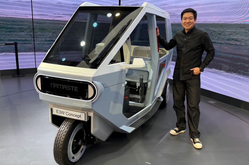 SangYup Lee with the Hyundai 3-wheeler concept designed with TVS