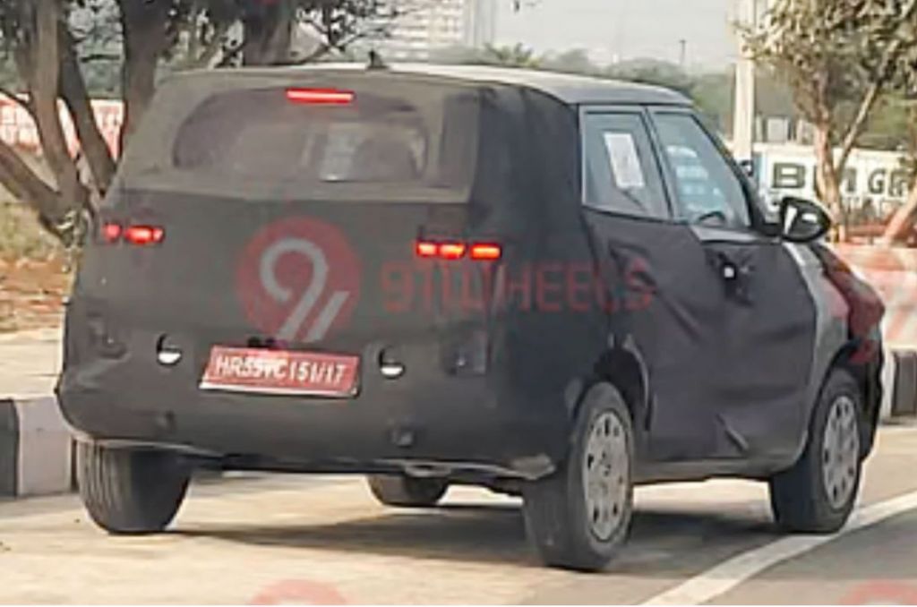 Next-gen Hyundai Venue spied in India 