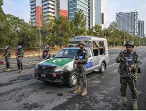 Imran Khan supporters march towards Islamabad amid heavy police crackdown in Pakistan